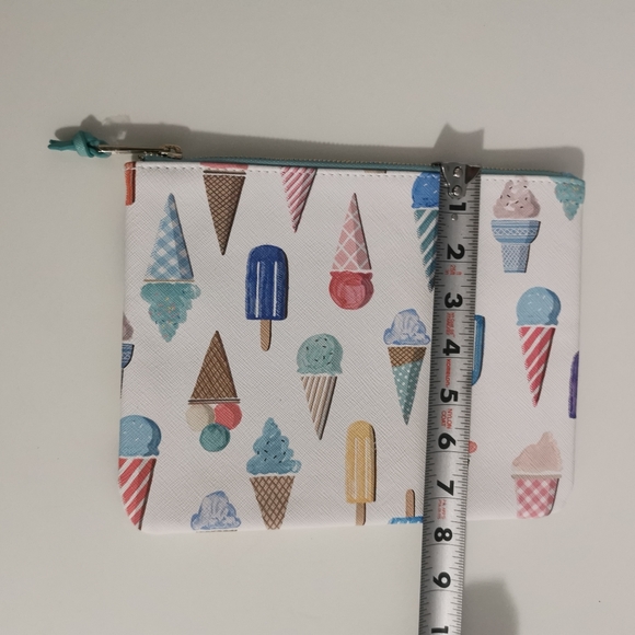 NWOT Indigo Ice Cream Print Pouch - Picture 5 of 6